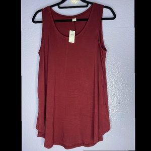 Burgundy, Lightweight tank